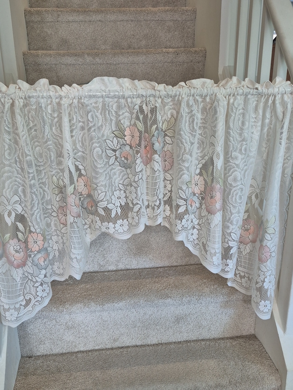 Vintage-Style White Lace Swag Curtain with Pastel Floral Accents